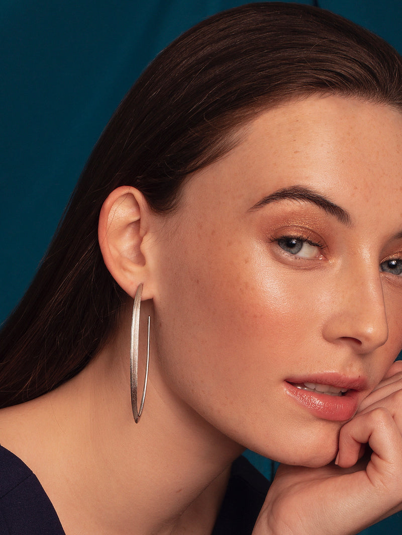 Jeniffer Hoop Earring In Gold