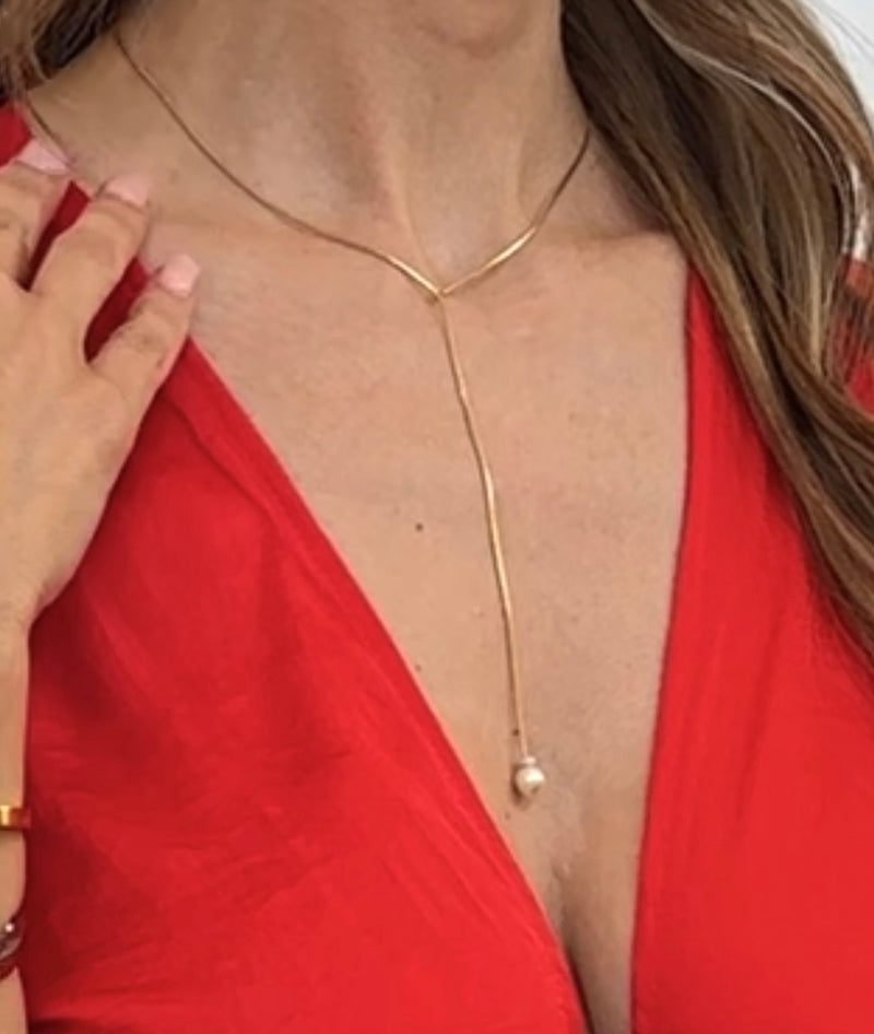 Lina Pearl necklace in Gold