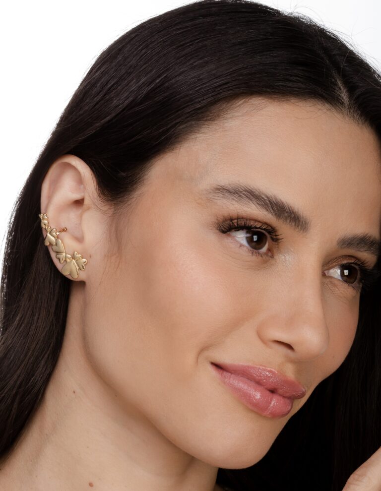 Bruna Ear Cuff In Gold